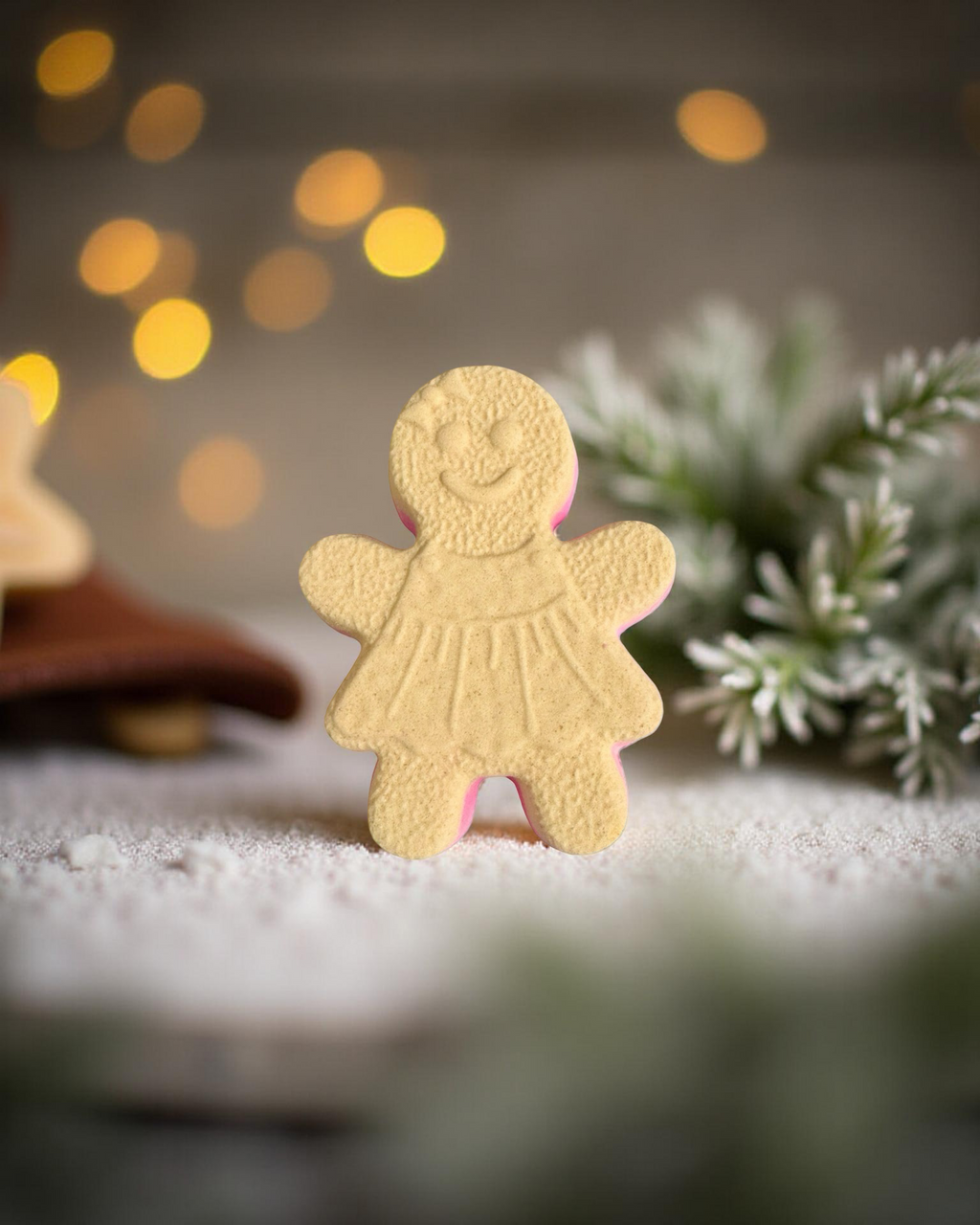 Gingerbread Woman Bath Bomb - Frankinscence & Myrrh