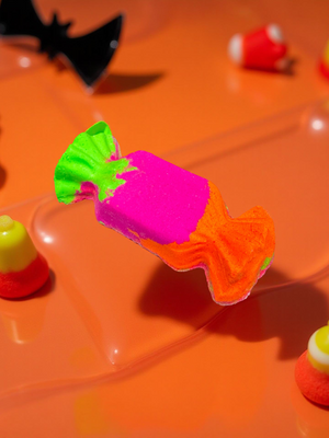 Trick or Treat Candy Bath Bomb - Mango Passionfruit Sorbet