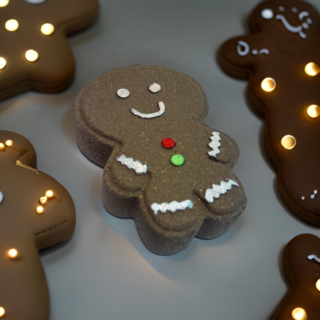 Gingerbread Man Bath Bomb - Pine & Firr Needle